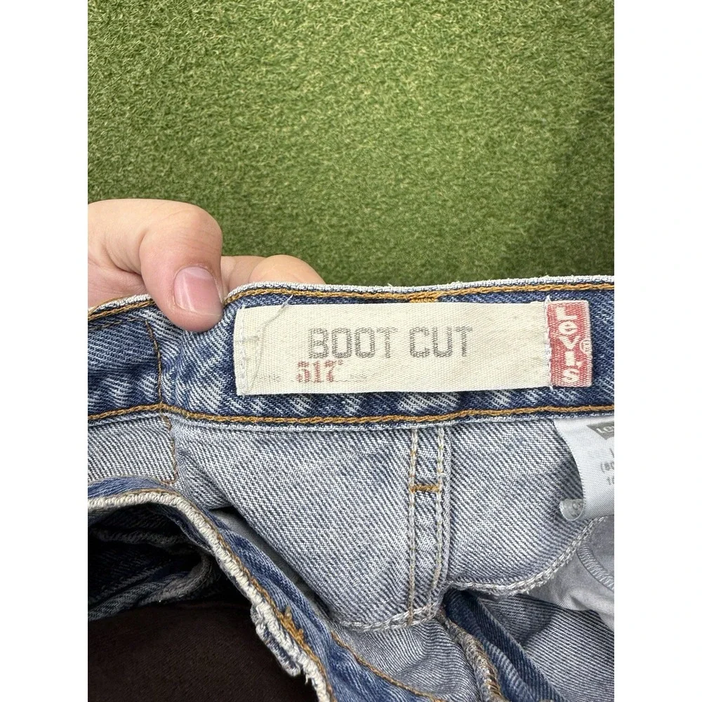 Levis shop confidence